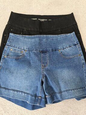 Sound/Style Silky Denim Alana Walk Shorts 2 pair size Med M